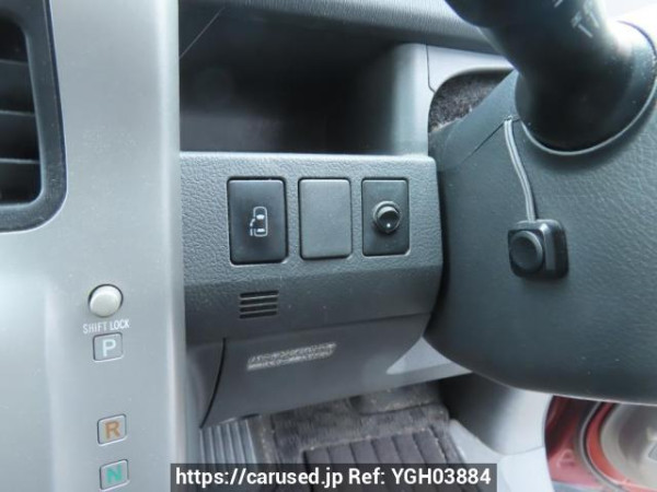 Used 2009 AT toyota voxy ZRR70G Image[32]
