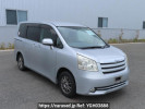 Toyota Noah ZRR70G