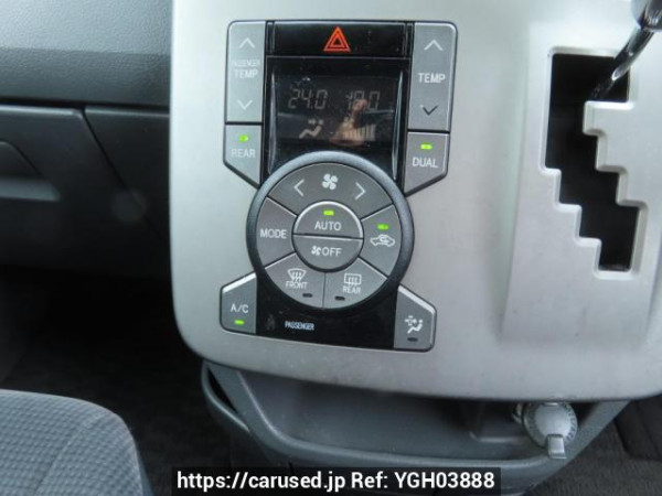 Used 2008 AT toyota noah ZRR70G Image[29]