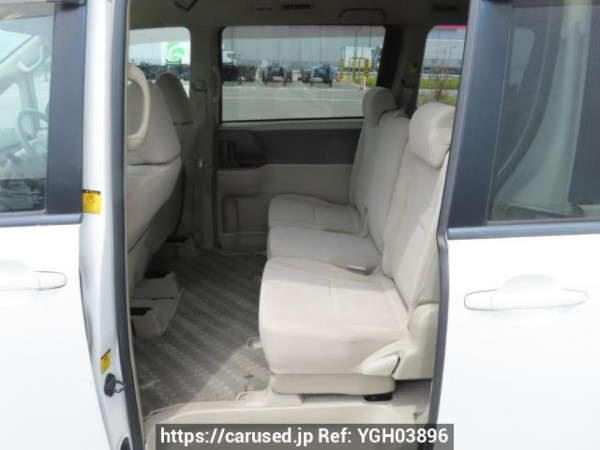Used 2009 AT toyota noah ZRR70G Image[19]