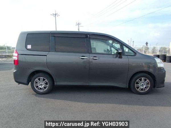 Used 2010 AT toyota noah ZRR70G Image[7]