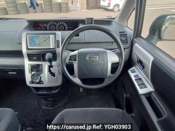 Used 2010 AT toyota noah ZRR70G Image[20]
