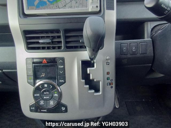 Used 2010 AT toyota noah ZRR70G Image[26]