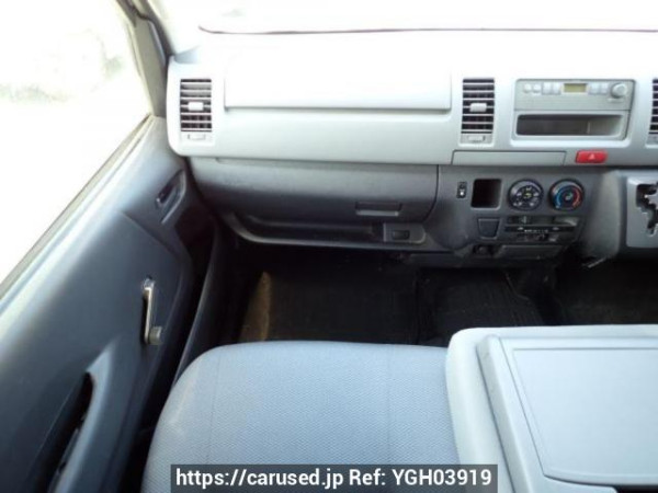 Used 2005 AT toyota hiace-van KDH205K Image[18]