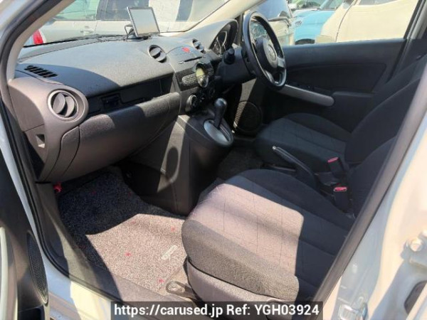 Used 2013 AT mazda demio DE3FS Image[9]