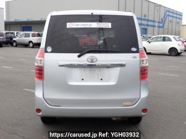 Used 2010 AT toyota noah ZRR75G Image[5]