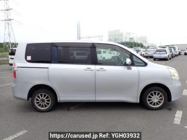 Used 2010 AT toyota noah ZRR75G Image[7]