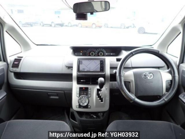 Used 2010 AT toyota noah ZRR75G Image[17]
