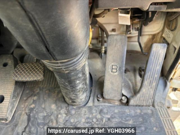 Used 2005 MT isuzu forward FRR35C3S Image[13]