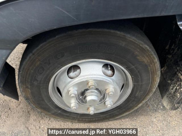 Used 2005 MT isuzu forward FRR35C3S Image[14]