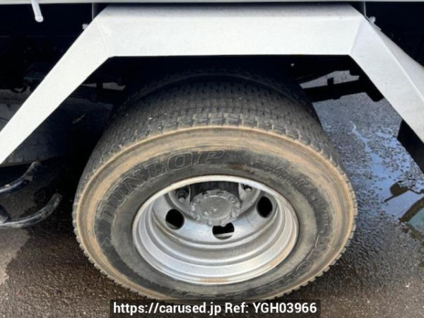Used 2005 MT isuzu forward FRR35C3S Image[16]