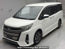 Toyota Noah ZRR80W