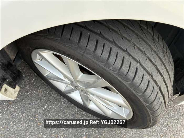 Used 2013 CVT toyota prius-alpha ZVW41 Image[29]