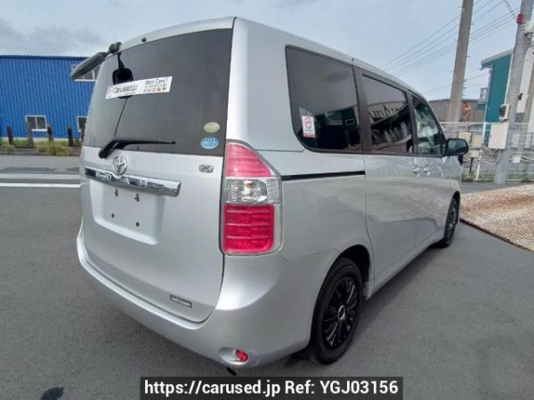 Used 2007 AT toyota noah ZRR70G Image[6]