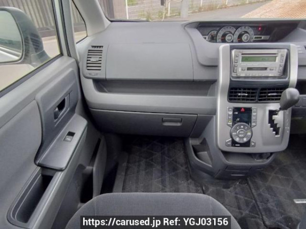 Used 2007 AT toyota noah ZRR70G Image[19]