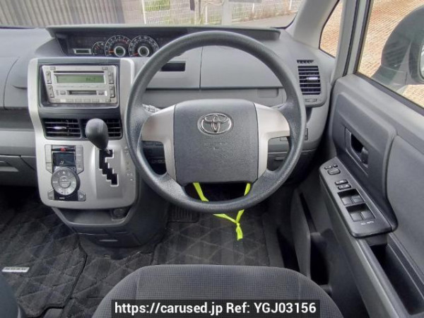 Used 2007 AT toyota noah ZRR70G Image[20]