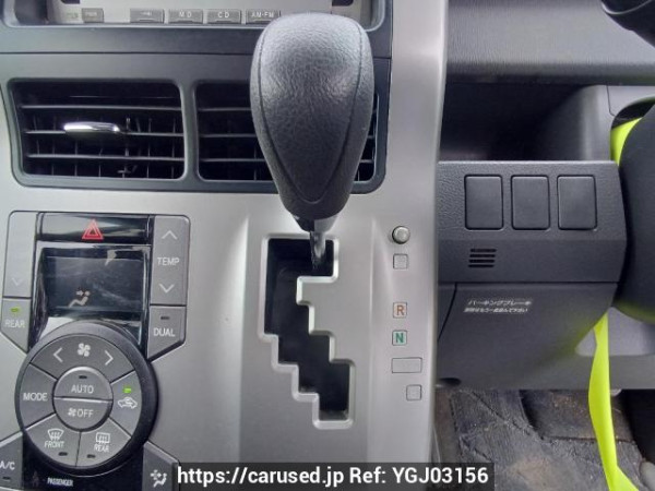 Used 2007 AT toyota noah ZRR70G Image[26]