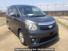 Toyota Noah ZRR70W
