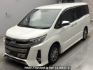 Toyota Noah ZWR80W