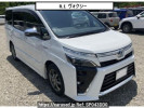 Toyota Voxy ZWR80W