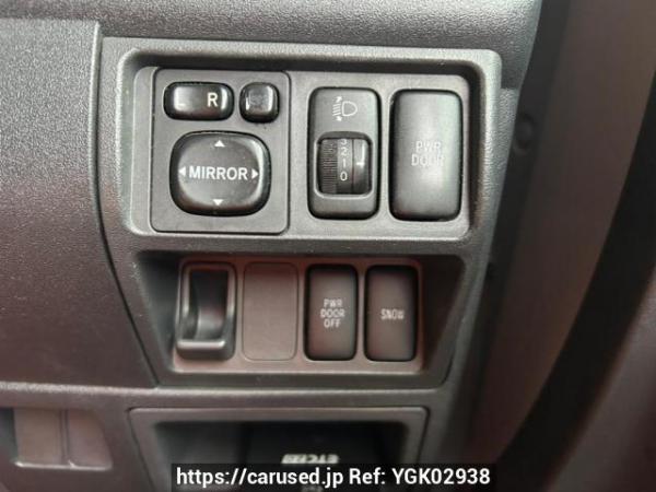 Used 2005 AT toyota sienta NCP81G Image[25]