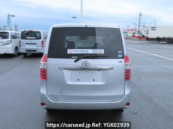 Used 2008 AT toyota noah ZRR70G Image[5]