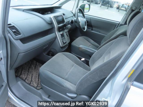 Used 2008 AT toyota noah ZRR70G Image[14]