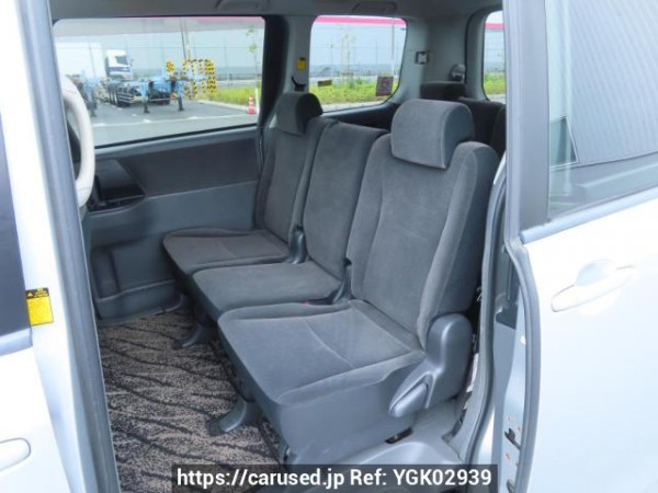 Used 2008 AT toyota noah ZRR70G Image[19]