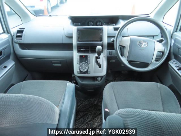 Used 2008 AT toyota noah ZRR70G Image[22]