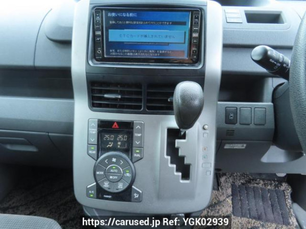 Used 2008 AT toyota noah ZRR70G Image[24]