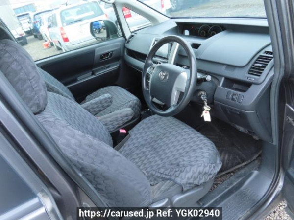 Used 2010 AT toyota noah ZRR75G Image[12]