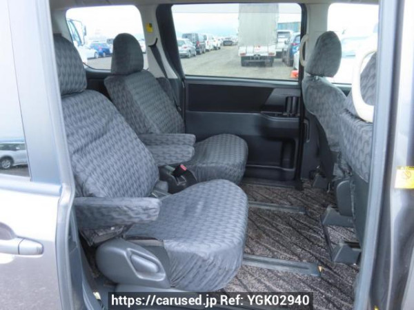 Used 2010 AT toyota noah ZRR75G Image[16]