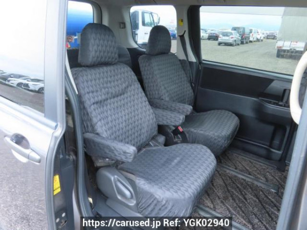 Used 2010 AT toyota noah ZRR75G Image[17]