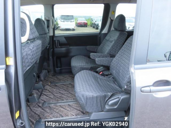 Used 2010 AT toyota noah ZRR75G Image[18]