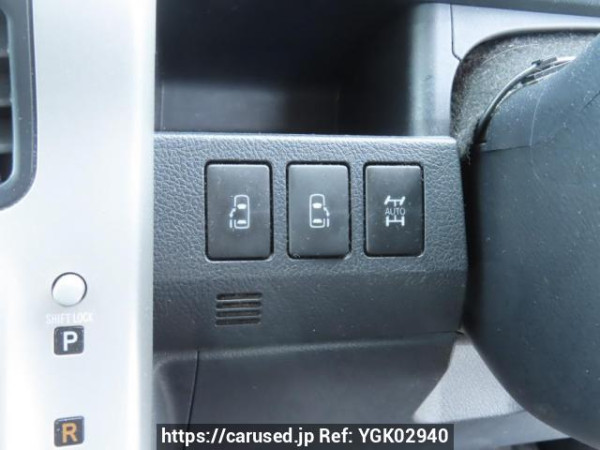 Used 2010 AT toyota noah ZRR75G Image[32]