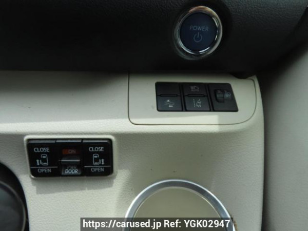 Used 2017 AT toyota sienta NHP170G Image[34]