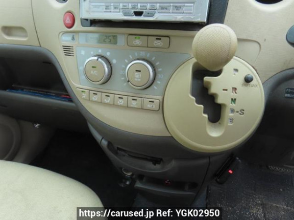 Used 2003 AT toyota sienta NCP81G Image[28]