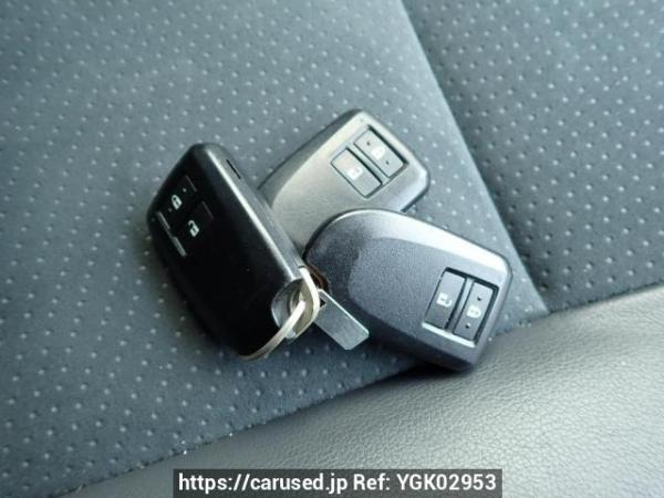 Used 2017 AT toyota regiusace-van KDH201V Image[27]