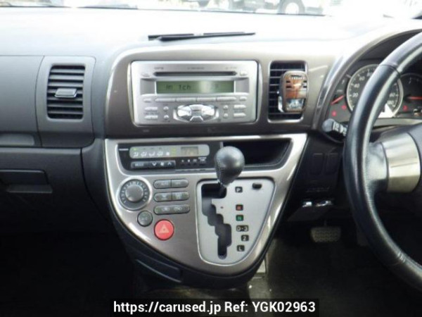 Used 2005 AT toyota wish ZNE10G Image[19]