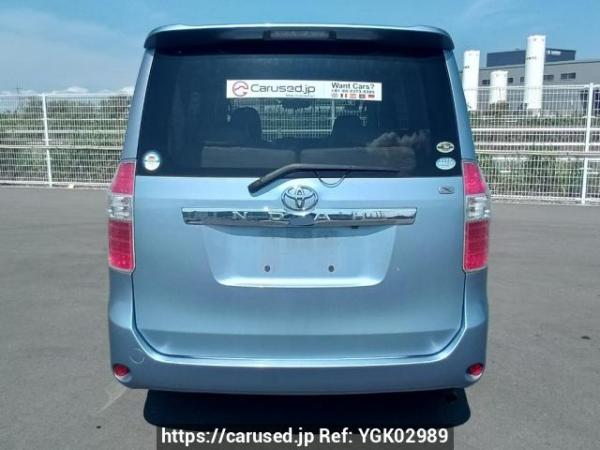 Used 2007 AT toyota noah ZRR70G Image[5]