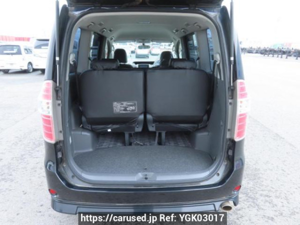 Used 2007 AT toyota noah ZRR70G Image[8]