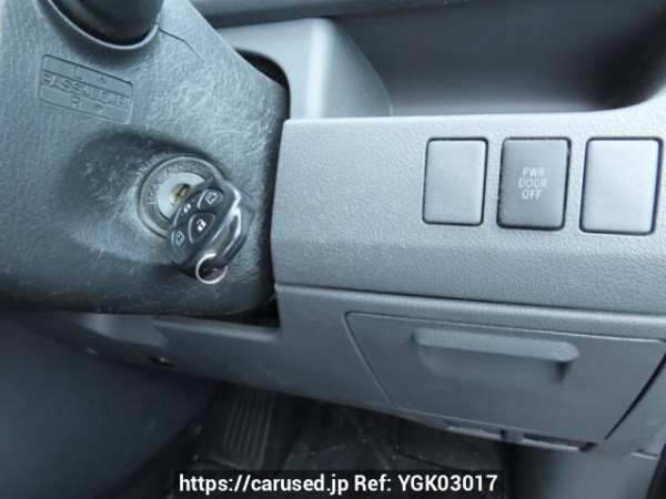Used 2007 AT toyota noah ZRR70G Image[31]