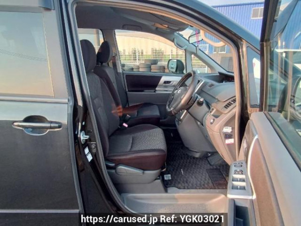Used 2009 AT toyota noah ZRR75W Image[12]