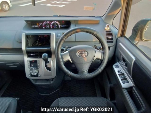 Used 2009 AT toyota noah ZRR75W Image[20]
