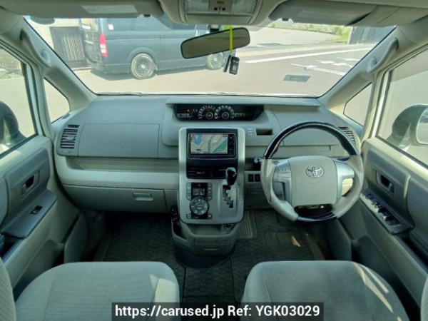 Used 2010 AT toyota noah ZRR70G Image[17]