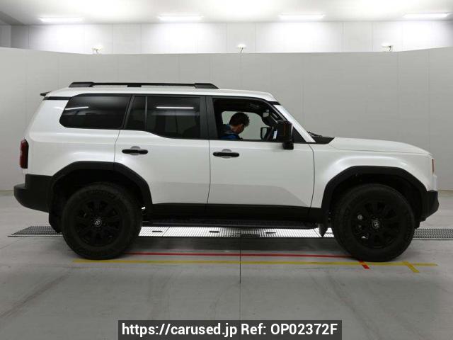 Buy Used 2024 Toyota Land Cruiser 250 GDJ250W (OP02372F) - Carused.jp