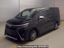 Toyota Voxy ZWR80W
