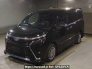 Toyota Voxy ZWR80W