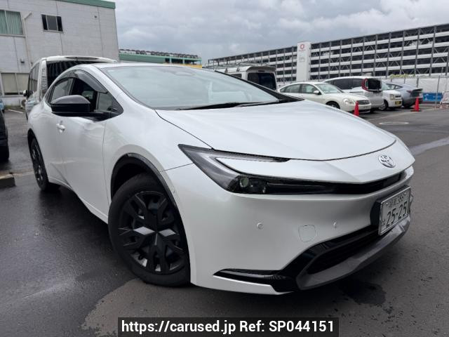 2024 Toyota Prius MXWH60