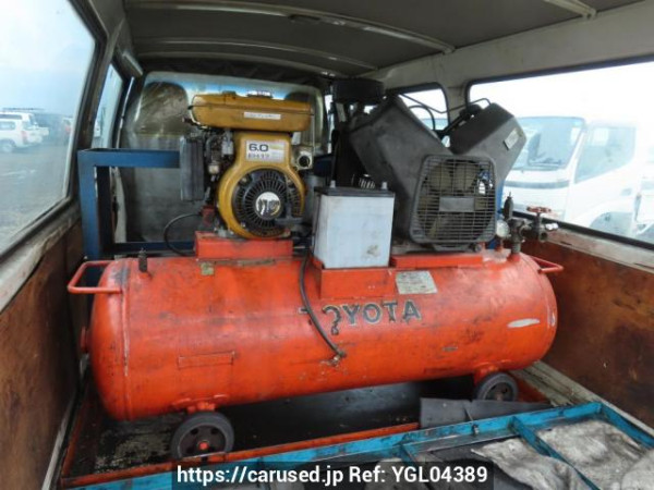 Used 2010 MT toyota dyna-route-van XZU508V Image[9]